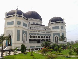 Masjid Raya Al Mashun, masjid terkenal di Kota Medan