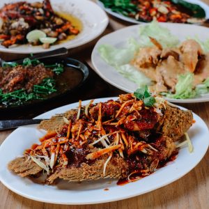 Layar Seafood, restoran seafood terenak di Surabaya